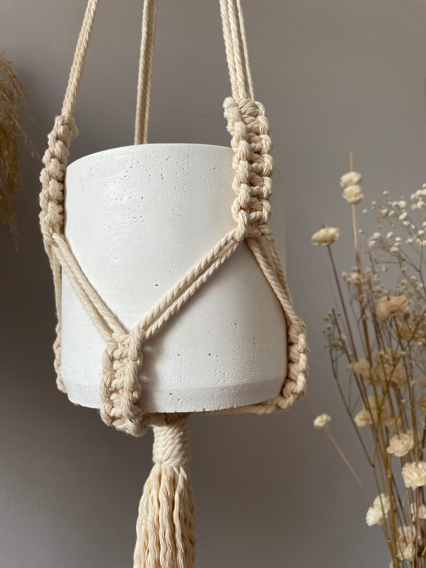 Macrame I - The Basic Knot